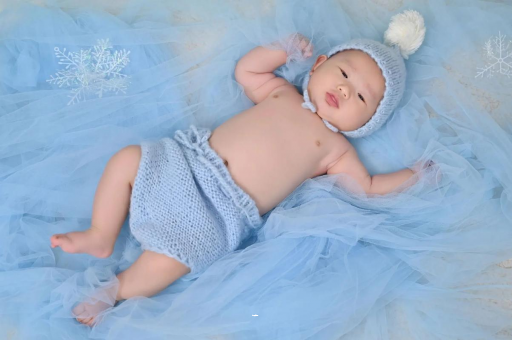 六盘水二个月的宝宝 六盘水二个月的宝宝